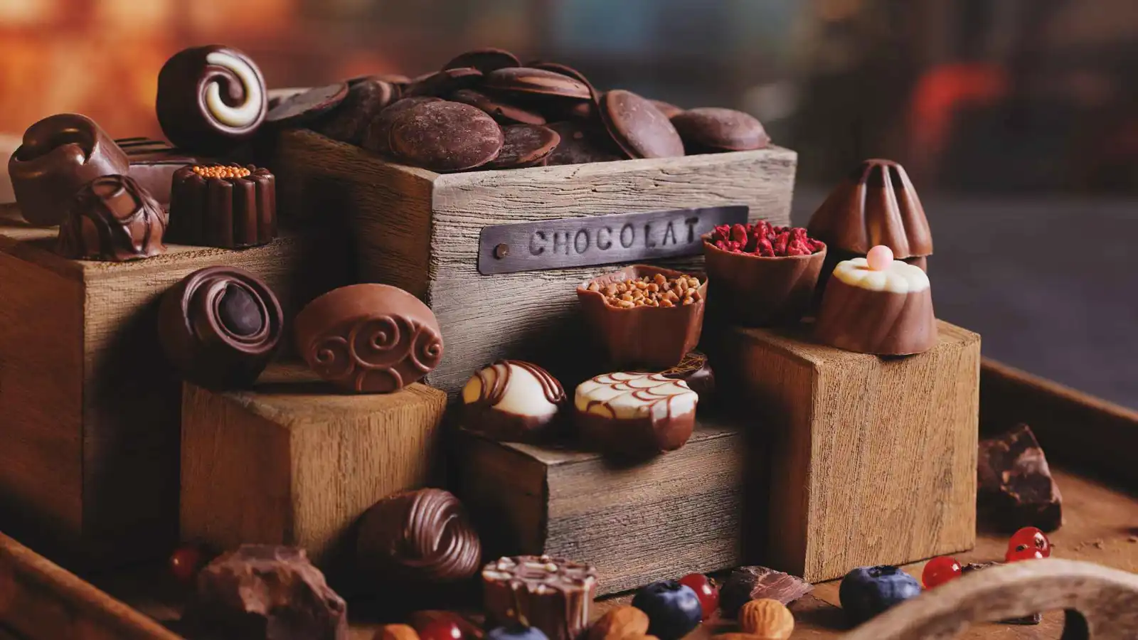 الشوكولاتة الداكنة ..  حلوى العيد التي تفيد قلبك وصحتك 