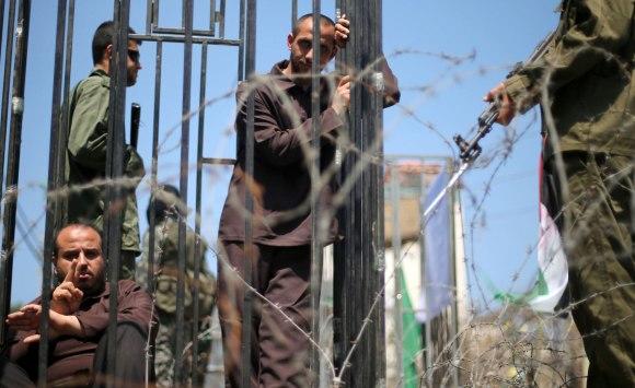 تعرض نائب فلسطيني للتعذيب القاسي في سجون الاحتلال الإسرائيلي