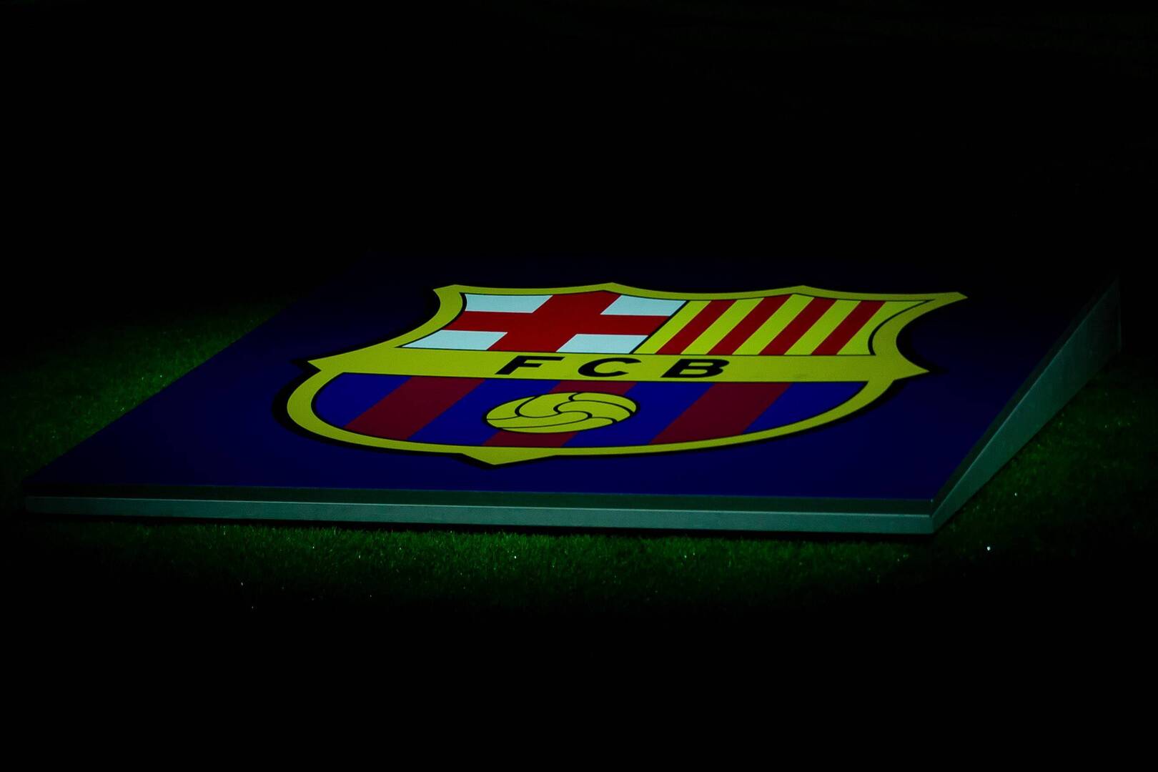 برشلونة في ورطة كبيرة بسبب فضيحة "الفيديو المسرب"