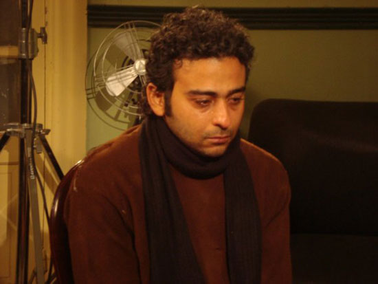 مفاجأة  أحمد عزمي ..   متجوز عرفي وزوجته تنفعل امام الشرطة : «وديتني في داهية وفضحتني»