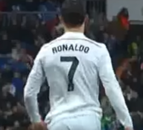 بالفيديو .. ردة فعل كرستيانو رونالدو بعد ان اطلقت جماهير ريال مدريد صافرات الاستهجان عليه امام ليفانتي