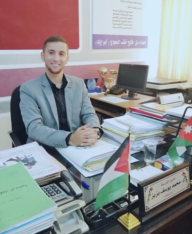 وراء كل مدرسة ناجحة مدير ناجح  ..  ووراء كل مدرسة فاشلة إدارة سيئة