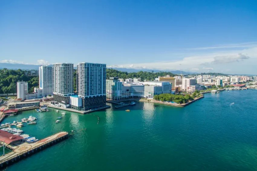 بالصور  ..  كوتا كينابالو الوجهة الأمثل لعشاق المغامرات