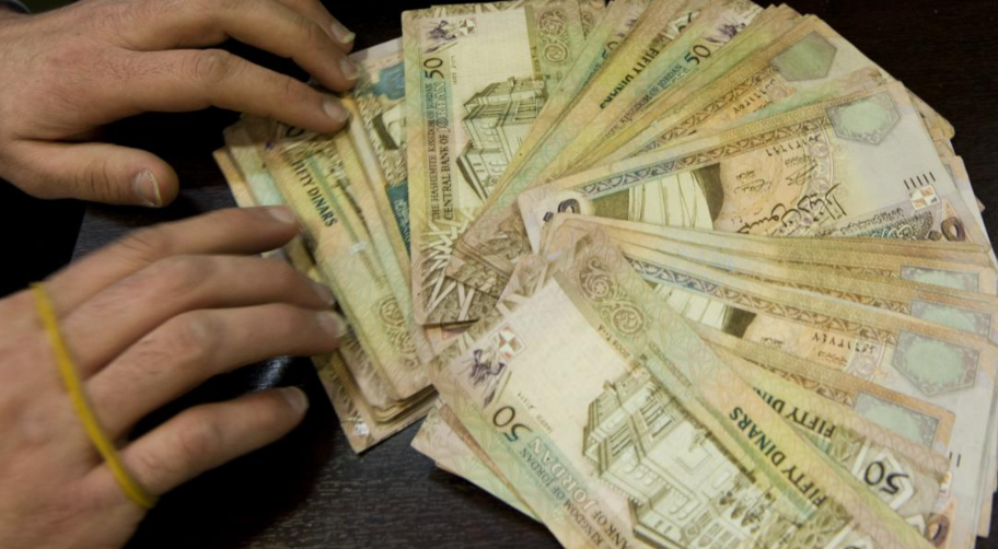 مذكرة نيابية تطالب بـ"رفع رواتب" موظفي المراكز الشبابية 130 دينار ..  وثيقة 