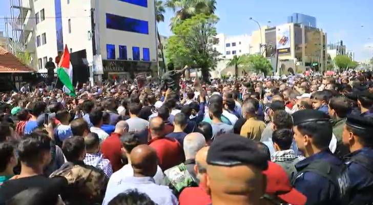 مسيرة في عمّان تحت عنوان "كفى قتلاً" دعما لأهالي قطاع غزة