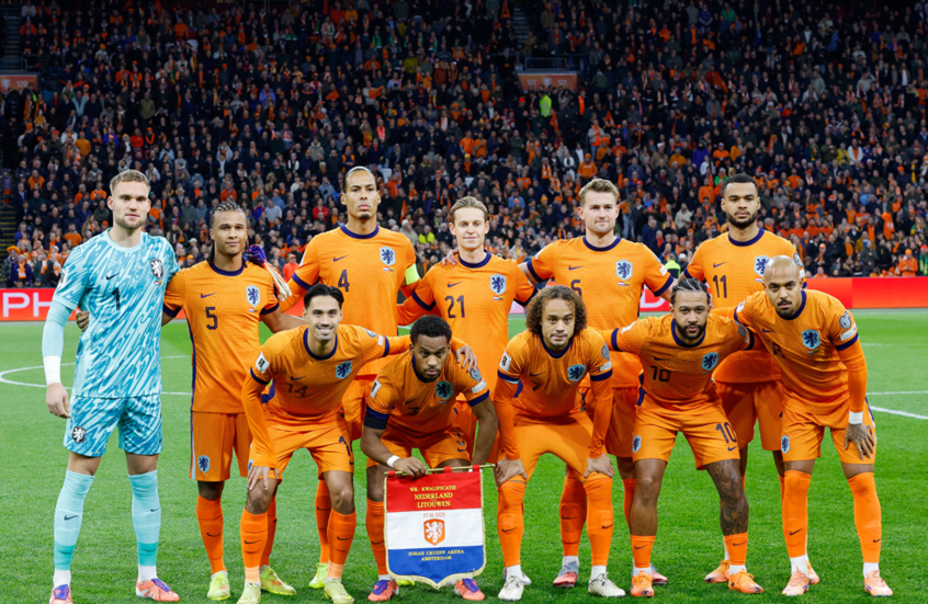 لاعبان فقط من الدوري المحلي واستبعاد فريمبونغ وتشافي سيمونز من تشكيلة هولندا لكأس العالم