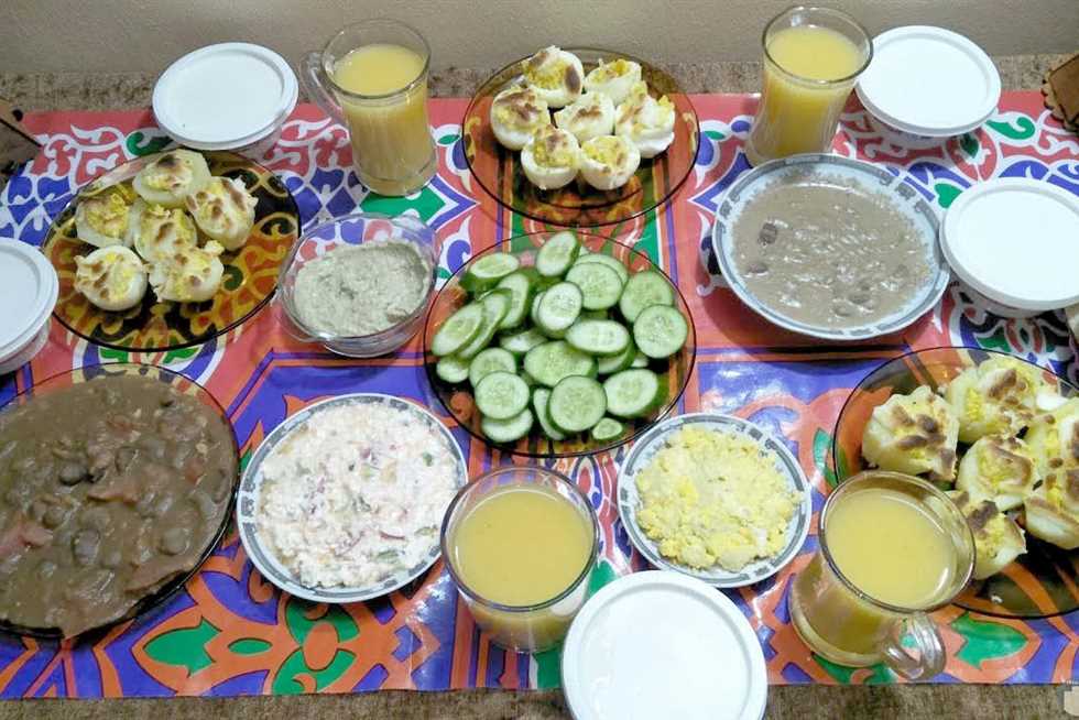 هل يجوز تناول وجبة السحور قبل منتصف الليل؟ ..  الإفتاء تُجيب 