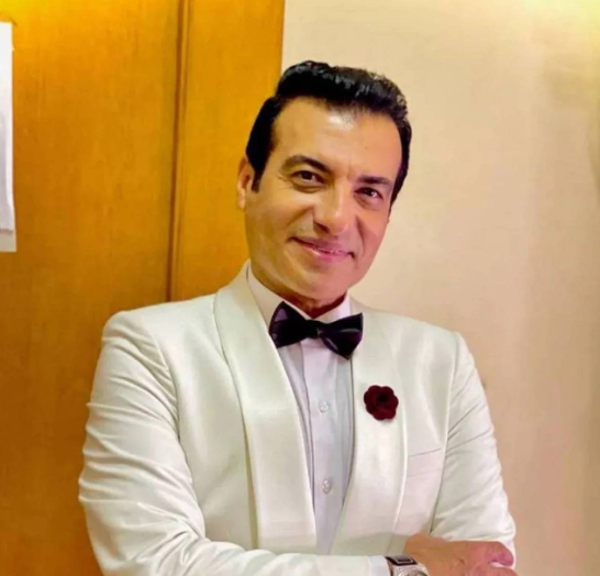شقيق محمد رحيم يهدّد بمقاضاة إيهاب توفيق!