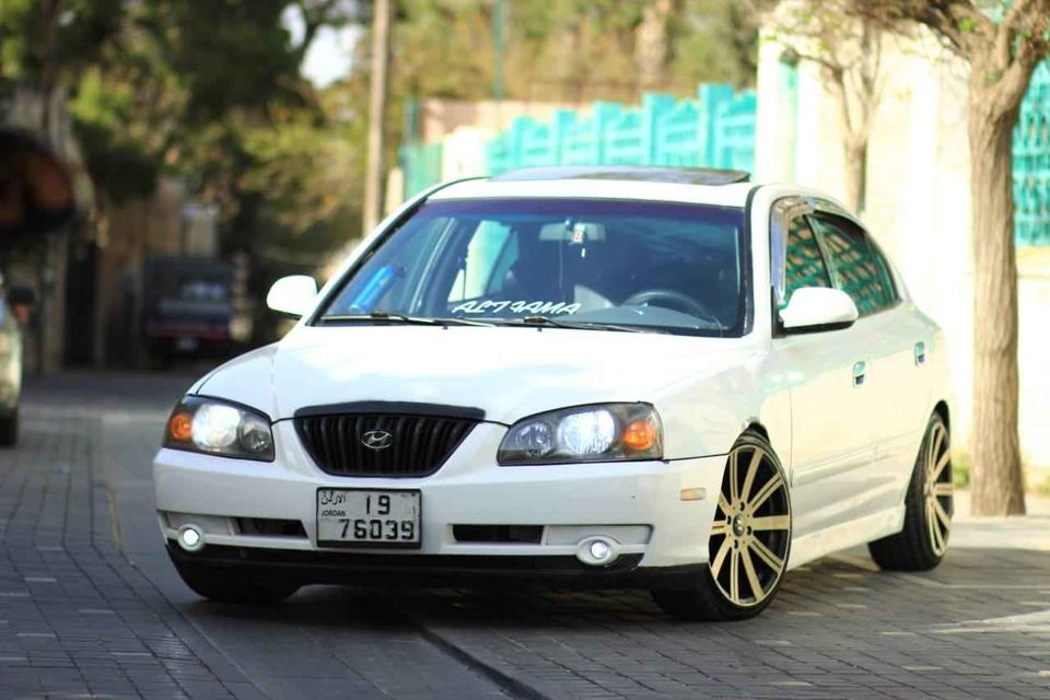 بالصور  ..  هونداي XD موديل 2004