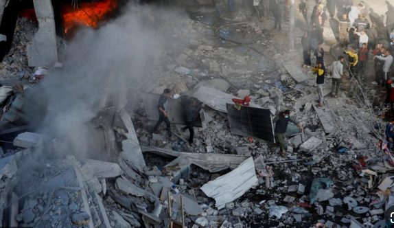 64 شهيدا ومئات المصابين بغزة السبت