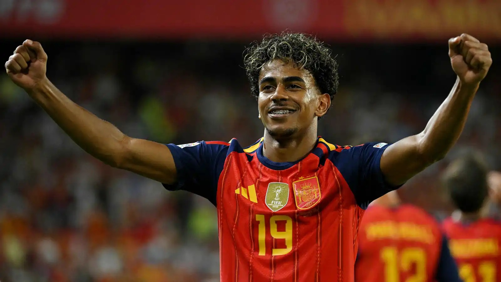 هل تريد اللعب للمغرب؟ لاعب خيتافي يفاجئ لامين يامال (فيديو) 