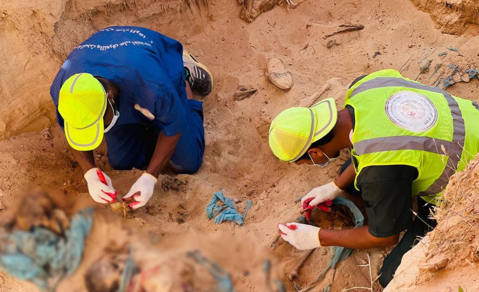 ليبيا ..  العثور على 11 جثة بمقبرة جماعية في سرت