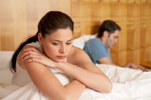 6 أسباب لتوقف الرجل عن الحديث مع زوجته