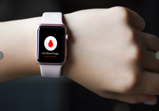 ساعة Apple Watch تدعم قياس جلوكوز الدم