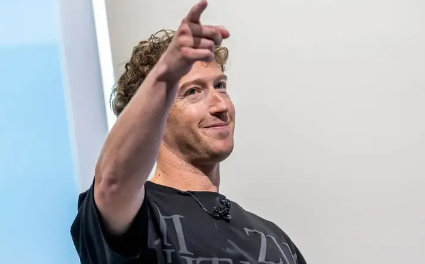 زوكربيرغ يلمّح لإطلاق أدوات تسوق ذكية وطفرة ذكاء اصطناعي كبرى