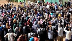 تجمع المهنيين السودانيين يتجه إلى القصر الجمهوري