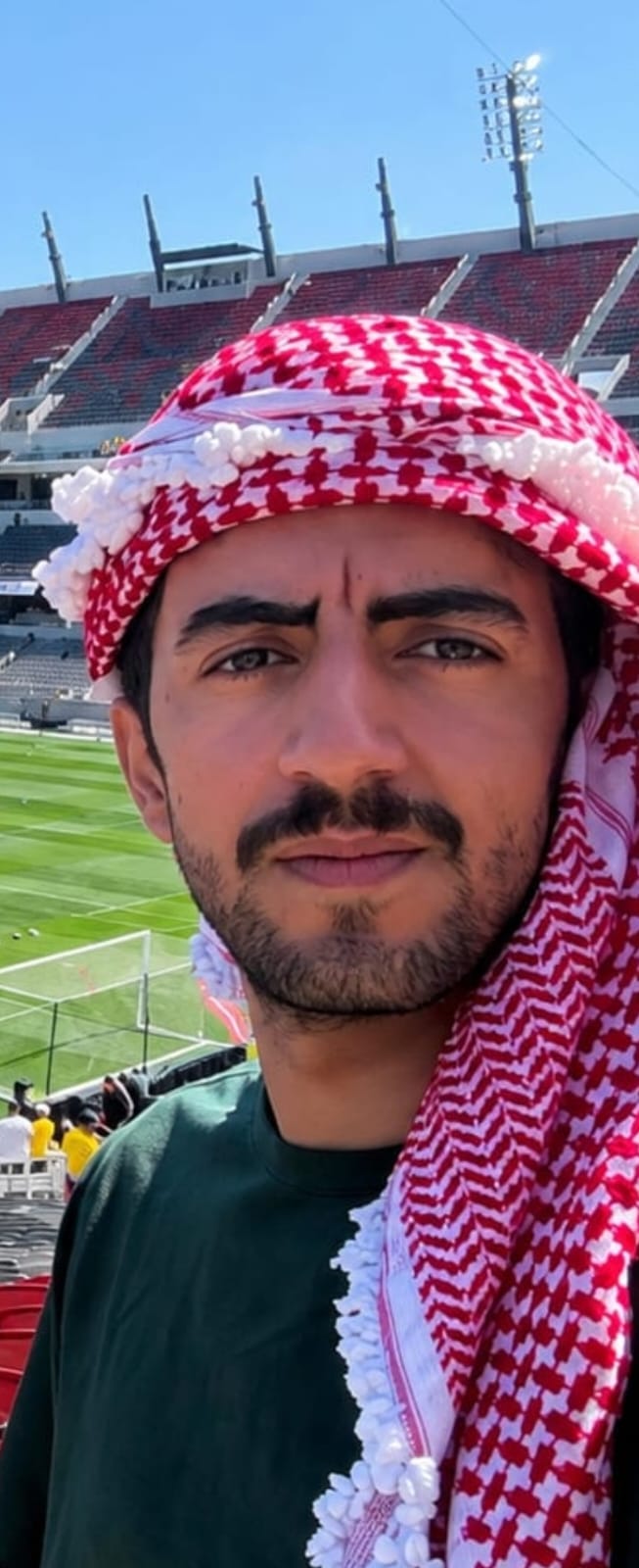 سرقة المياه ..   تتوجب إغلاق السوق على من يشتريها