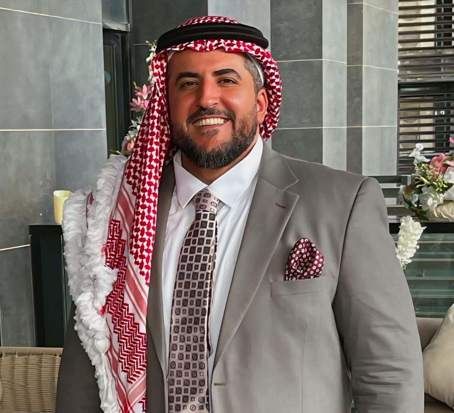 آل القاروط وآل زيدان يباركون لابنهم خالد جمال زيدان بمناسبة عقد قرانه