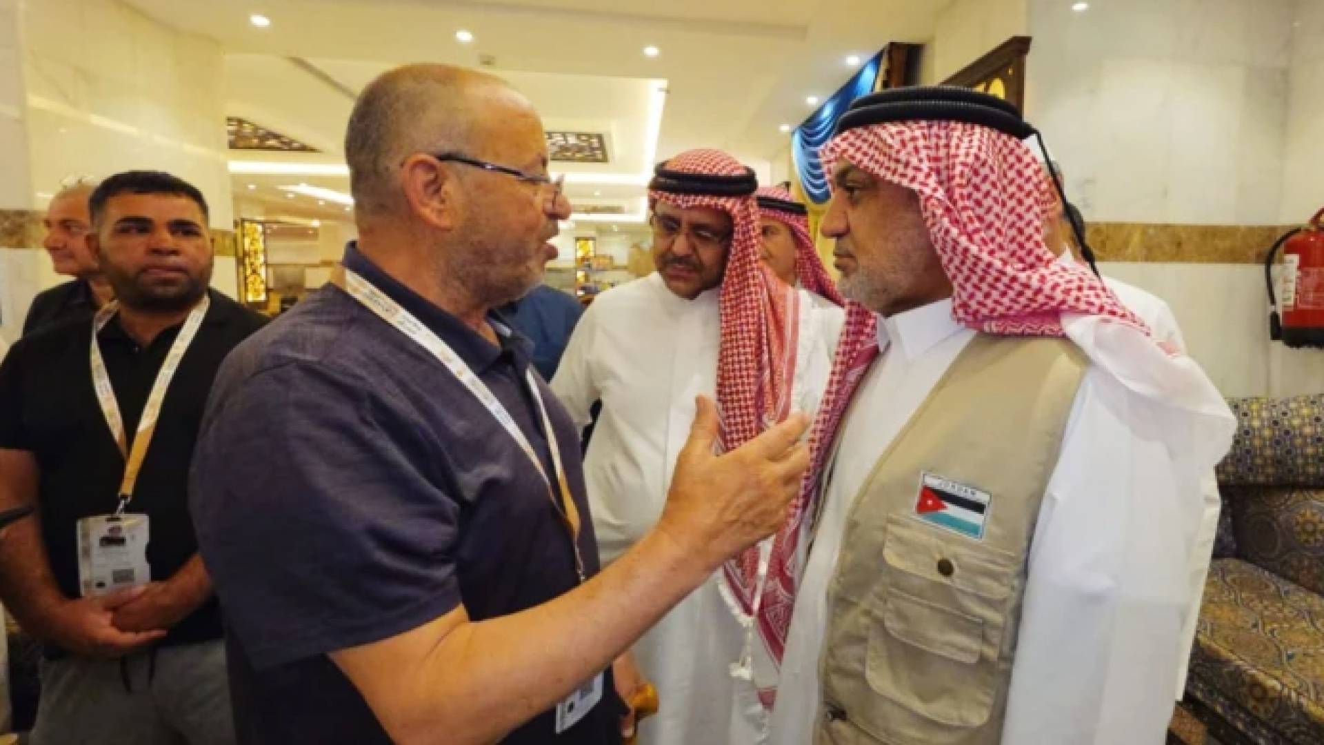 وزير الأوقاف يتفقد الحجاج الأردنيين بمكة ويعزي بوفاة الحاج الكيلاني