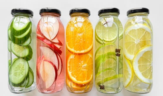 6 مخاطر خطيرة للإفراط في مشروبات الإلكتروليت ..  متى تصبح ضارة لجسمك؟