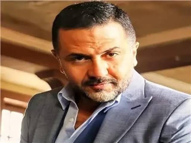 أحمد رفعت يتساءل عن سبب توقف إنتاج الأعمال التاريخية: "هل من منافس"