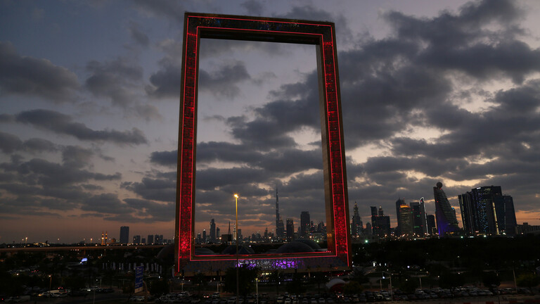 الإمارات تقلص ساعات حظر التجوال