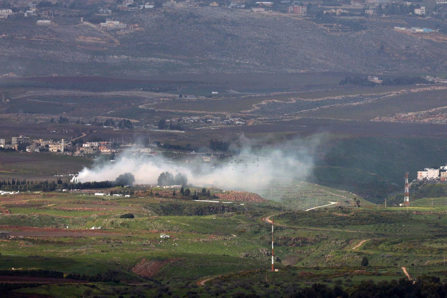 مقتل 3 عناصر من الدفاع المدني اللبناني في غارة إسرائيلية