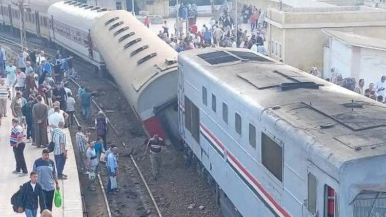 إصابات بحادث قطار مروع في مصر