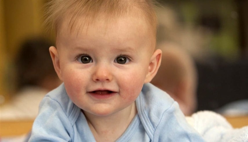 "ملامح مثالية مقابل 10 آلاف دولار" ..  إعلانات صادمة لتعديل الأطفال جينياً في نيويورك