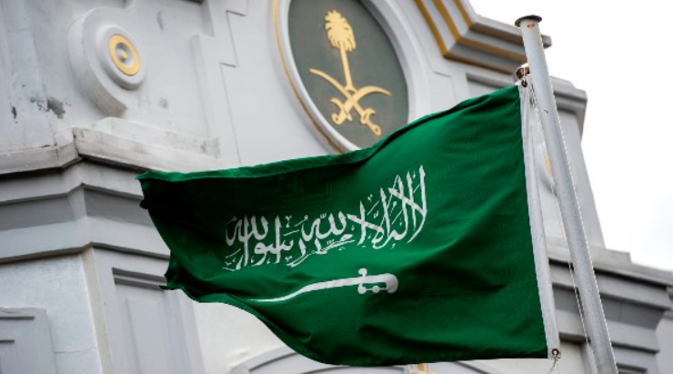 السعودية تفرض ضوابط جديدة على التأشيرات قصيرة الأجل لمواطني 14 دولة