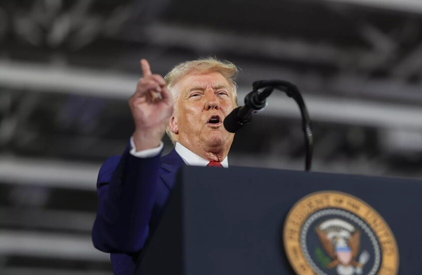 ترامب: أوكرانيا منيت بهزيمة عسكرية