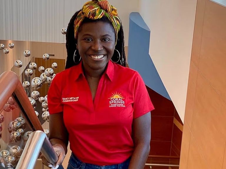 لغز وفاة نائبة بفلوريدا داخل منزلها ..  والتحقيقات تلاحق الزوج