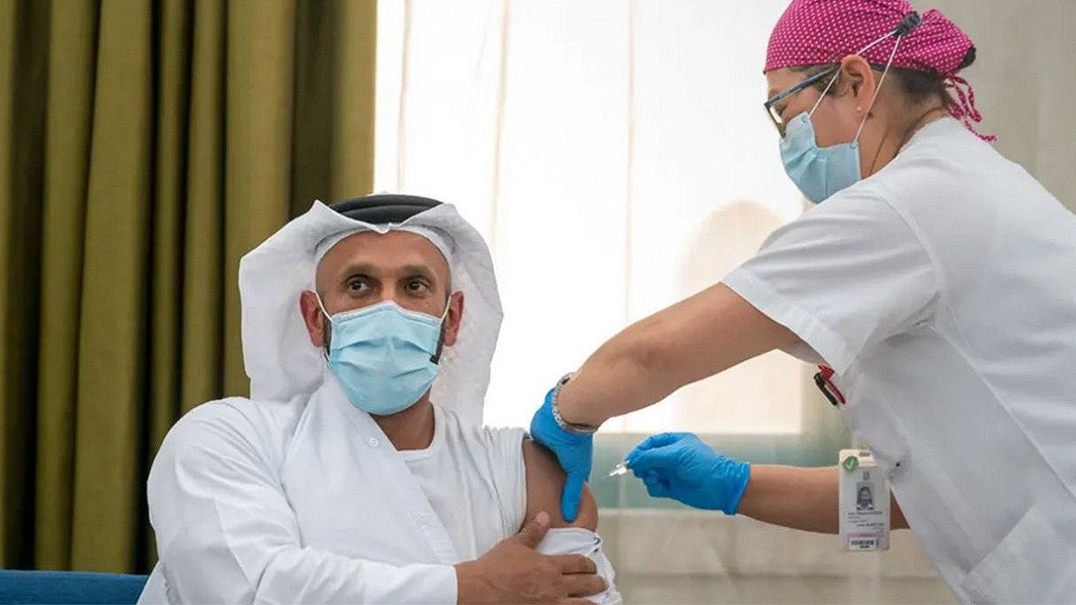 الإمارات تجيز الاستخدام الطارئ للقاح كورونا