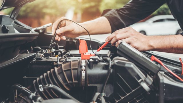 تجنب هذه الأخطاء أثناء صيانة سيارتك