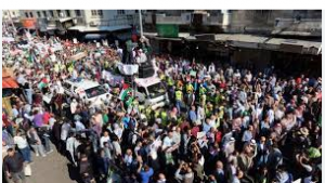 أردنيون يشاركون في وقفات ومسيرات رفضا لاستمرار العدوان على غزة