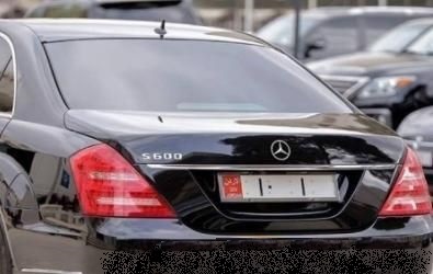 استبدال ترميز لوحات المركبات الحكومية من أرقام إلى حروف