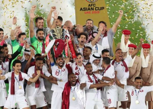 نجوم منتخب قطر يعبرون عن تقديرهم للجمهور الأردني