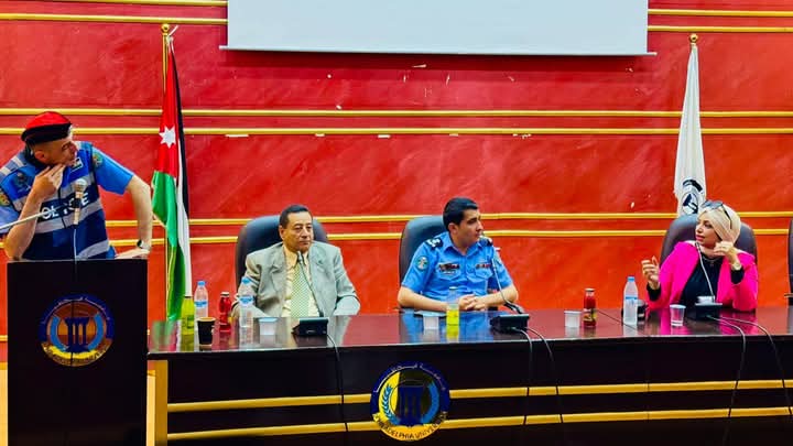 من المرور إلى حماية الأسرة: ندوات شاملة تعزز وعي طلبة فيلادلفيا بالمسؤولية الوطنية