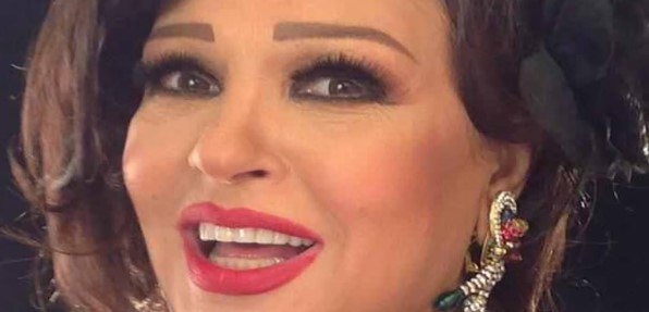 بعد منشور مثير للجدل بسبب شيرين ..  فيفي عبده تعتذر لمحمد عبده: "ده عيب أني ما كملتش دراستي"