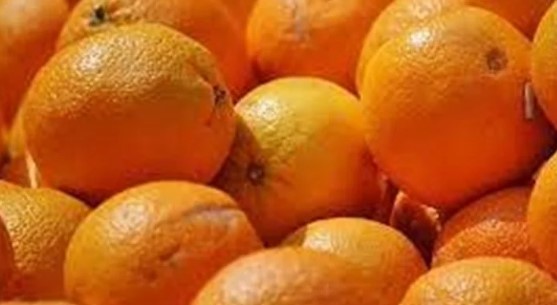 تفسير رؤية البرتقال في المنام وعلاقته بتحسن الأحوال ومفاجأة سارة قريبا