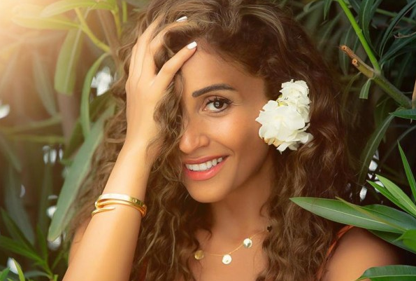 عرض مغرٍ جداً لـ"دينا الشربيني" من ابن عادل إمام