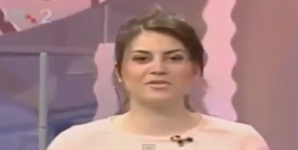 بالفيديو  ..  مذيعة اوكرانية تتوفى على الهواء