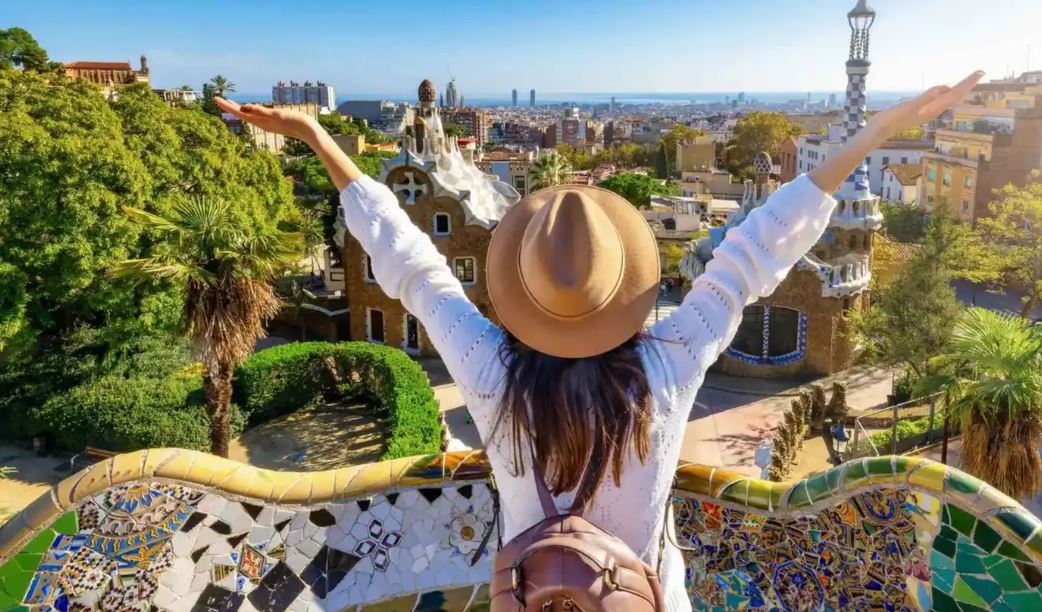 رحلة الـ200 دولة ..  فتاة أمريكية على أعتاب كسر الرقم القياسي للترحال 