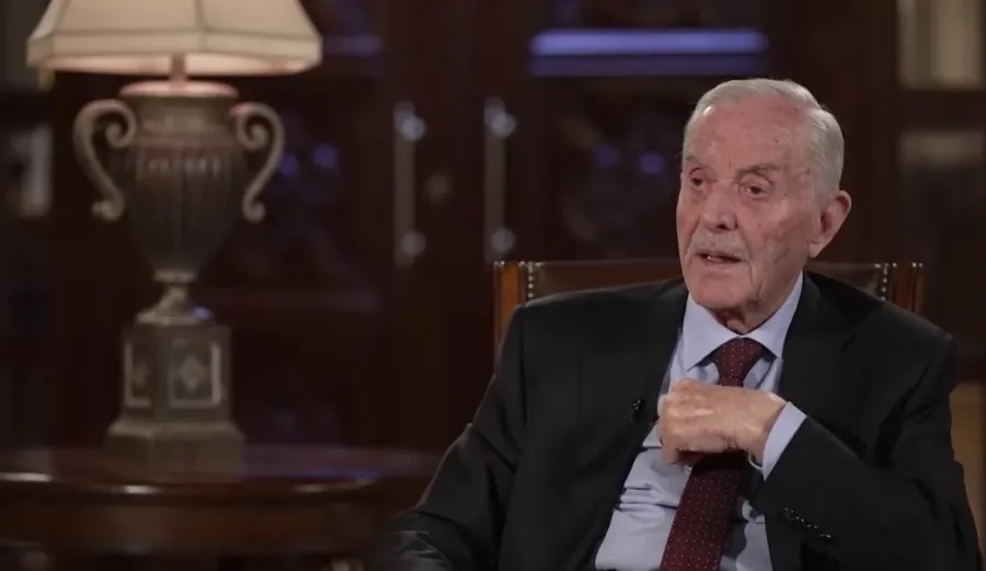 وفاة رئيس الوزراء الأسبق أحمد عبيدات