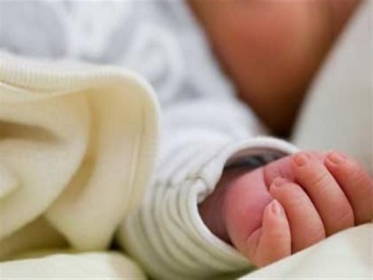 عربي يقتل ابنه الرضيع بسبب بكائه ويضعه في الثلاجة!  