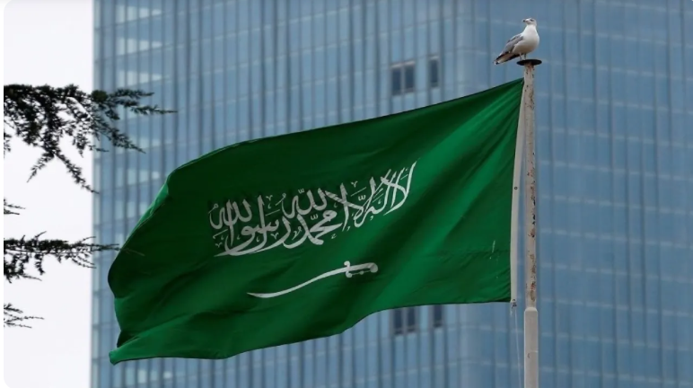 السعودية: سنتخذ الإجراءات اللازمة لحماية سفننا ونواصل دعم الحكومة الشرعية باليمن
