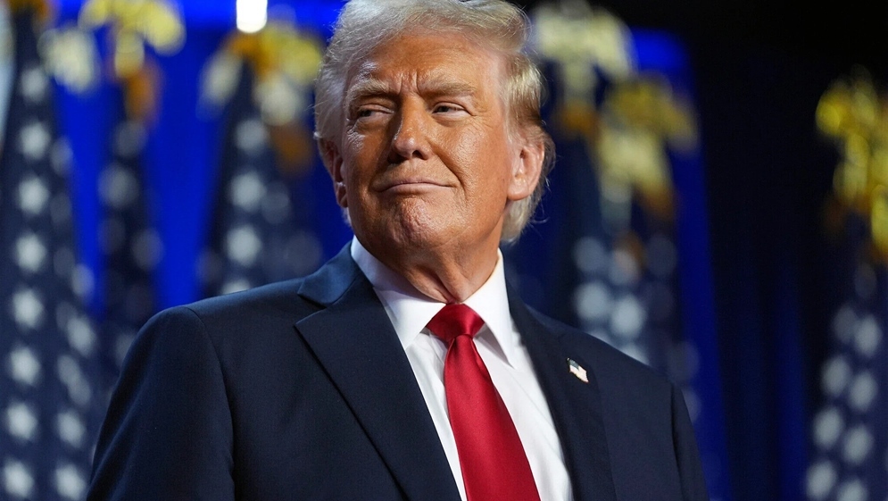 مجلة "نيوزويك" تتساءل: هل ترامب مجنون فعليا؟