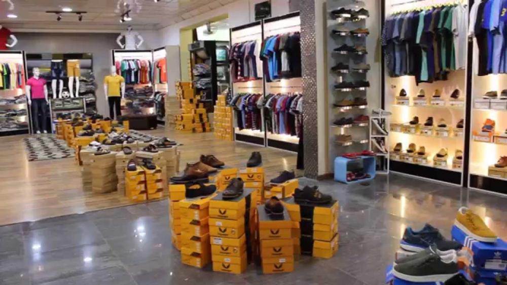 مطالب بإجراءات تحفيزية لانقاذ قطاع الألبسة والأحذية