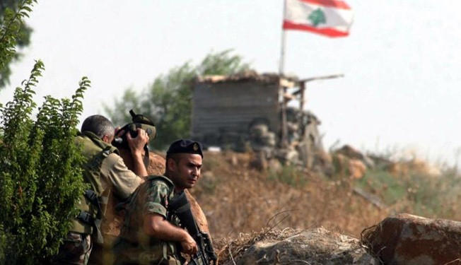 مقتل جنديين لبنانيين في هجوم صاروخي قرب عرسال