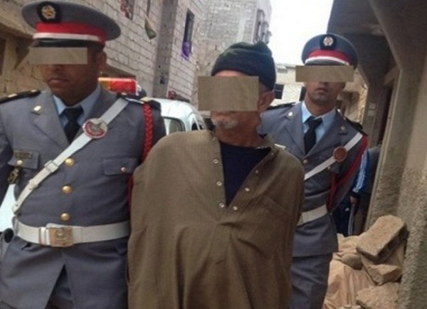 فضيحة في دوله عربية  ..  إمام مسجد يغتصب 7 فتيات في المسجد  ..  "تفاصيل"